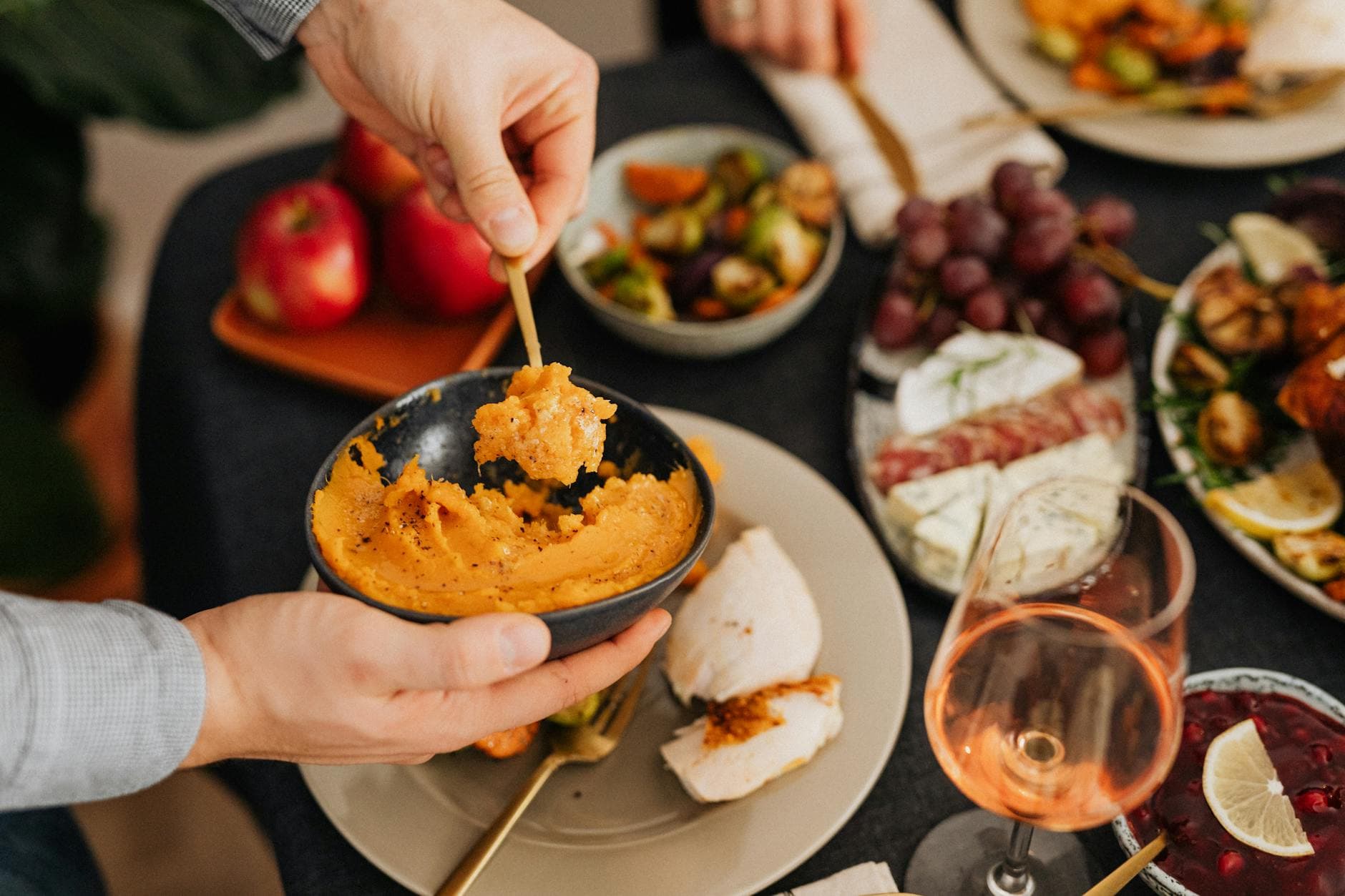 Veganski pire od slatkog krompira: Zdrav obrok iz sporog lonca